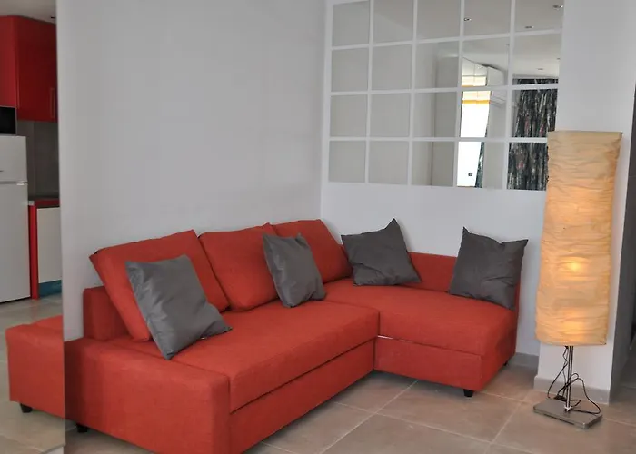 Sea View Terrace * טורמולינוס