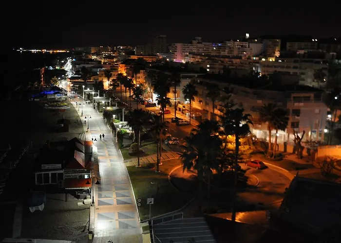 Sea View Terrace Apartament *